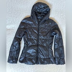 PATAGONIA Women's Shiny Black Hooded Puffer Jacket